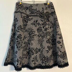 Young Essence Black and Gray Floral A-Line Skirt With Lace Hem Size Small